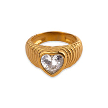 Load image into Gallery viewer, Gold Chunky Heart Ring