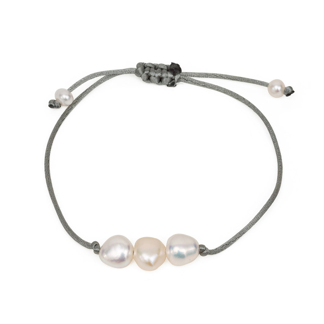 Silk Pearls Bracelet