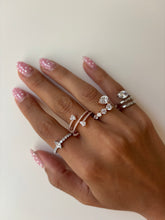 Load image into Gallery viewer, Rose Shiny Ring

