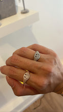 Load image into Gallery viewer, Smiley Zirconia Ring
